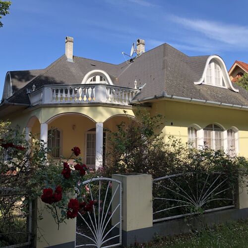Zengő Apartmanház Balatonlelle  2