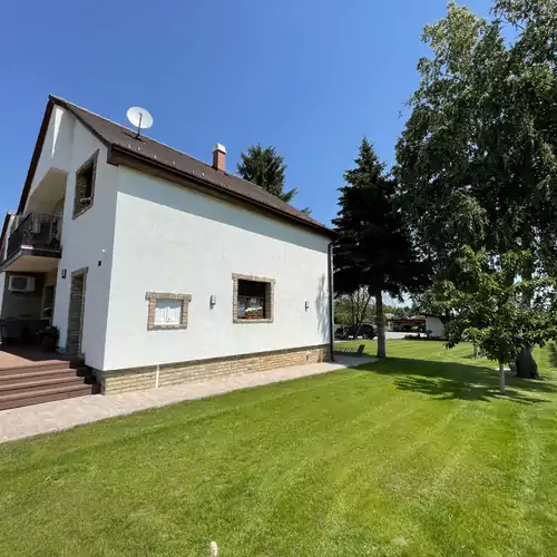 Kukorica Csárda Apartman Balatonújlak 002 kép