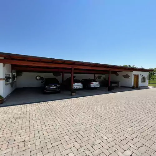 Kukorica Csárda Apartman Balatonújlak 014 kép