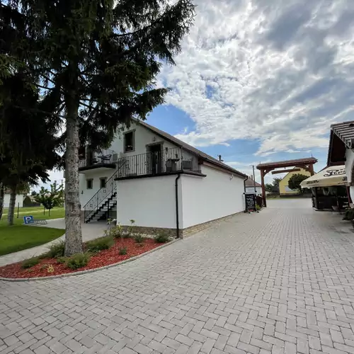 Kukorica Csárda Apartman Balatonújlak 022 kép