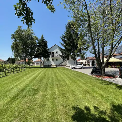 Kukorica Csárda Apartman Balatonújlak 024 kép