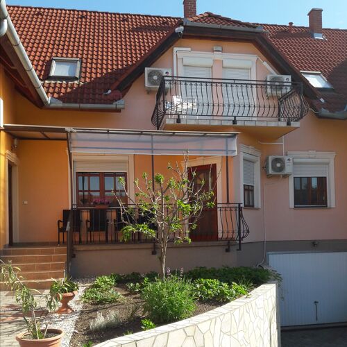 Napsugár Apartman Vonyarcvashegy  3