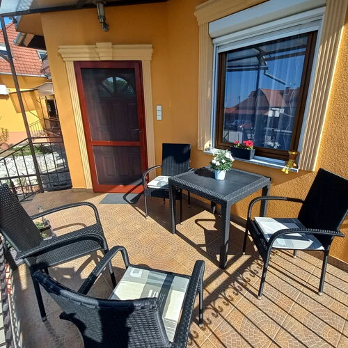 Napsugár Apartman Vonyarcvashegy  4