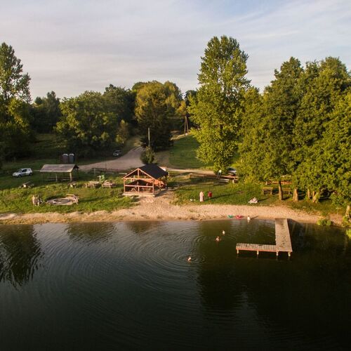Rezerwat Wielin nad jeziorem (sauna, balia, jacuzzi, basen) 