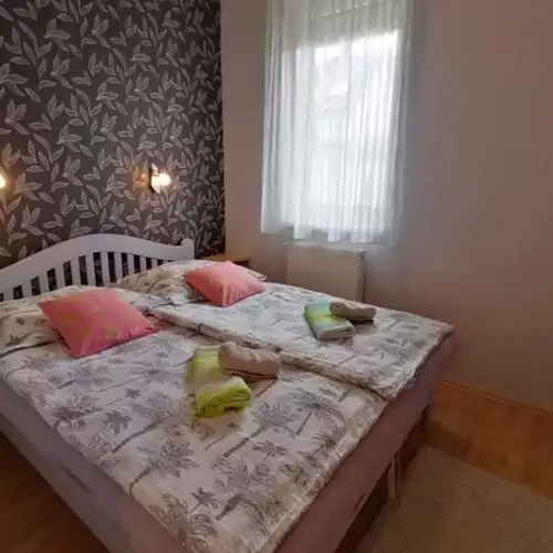 Zöld Béka Apartmanok Kölcsey I. Hajdúszoboszló 002 kép