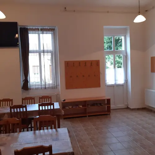 Bej&aacute;rat &eacute;s &eacute;tkező