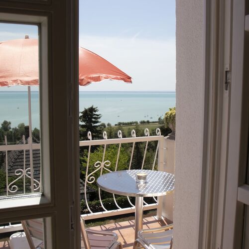 Gyöngyöm Apartman Balatonalmádi  2