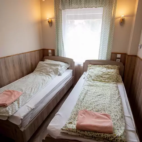 Százszorszép Sára Apartman Mezőkövesd 006 kép