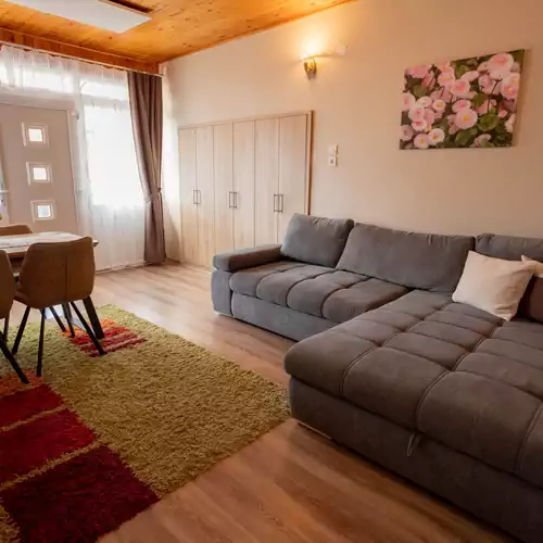 Százszorszép Sára Apartman Mezőkövesd 013 kép