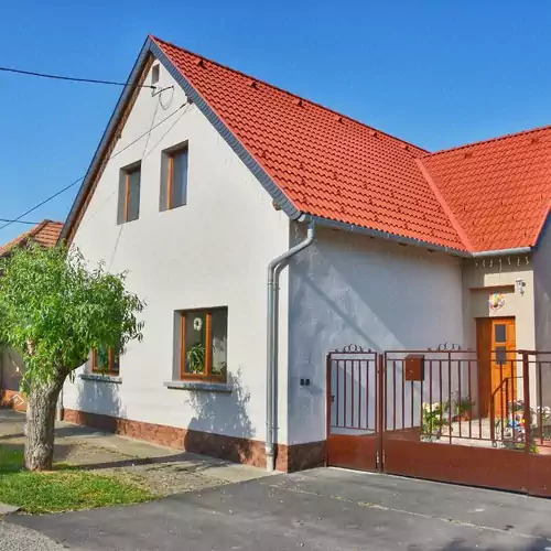 Gyarmati Apartman Örvénye 001 kép