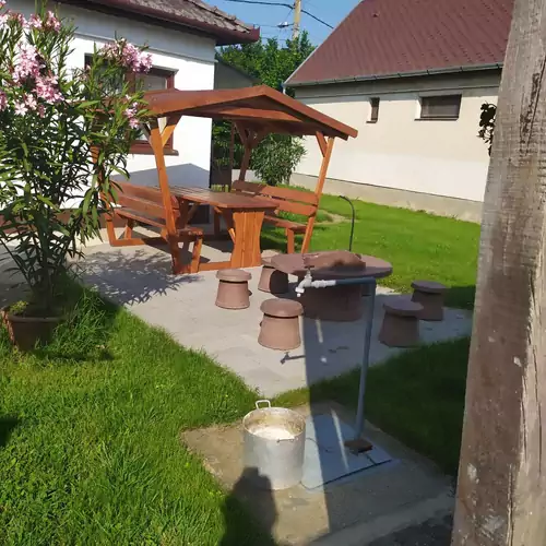 Jolanda Vendégház Hajdúszoboszló 003 kép