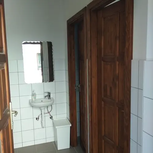 Mosd&oacute;k, zuhanyz&oacute;