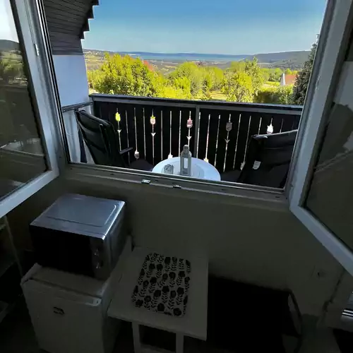 Csicsóka Panoráma Apartman Balatoncsicsó 002 kép