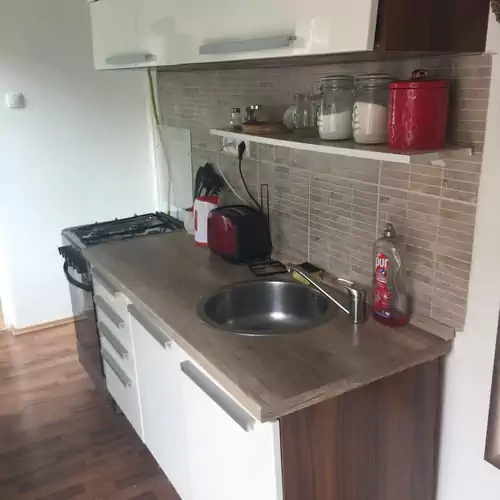 Kistímár Apartman Péc 002 kép