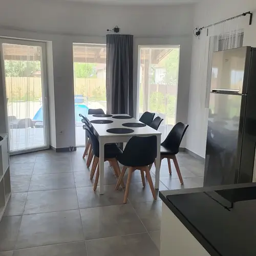 &Eacute;tkező-konyha