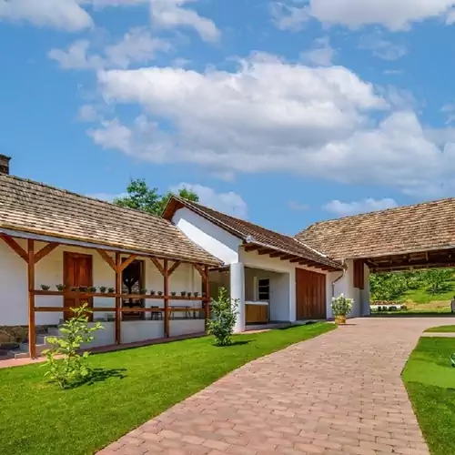 Pipacs és Tulipán Vendégház Bodony 003 kép