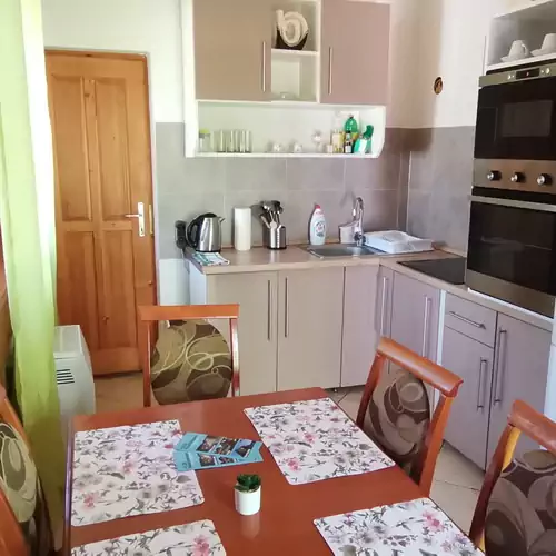 Szarkaláb Apartman Hajdúszoboszló 011 kép