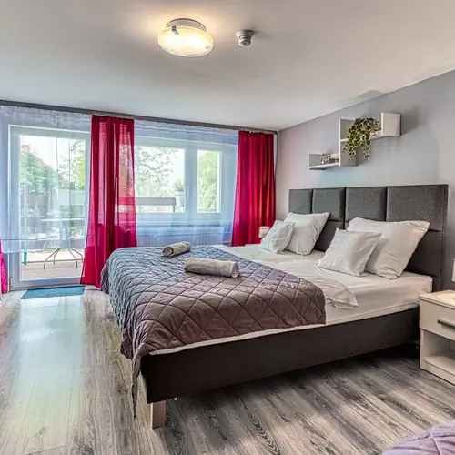 Apartament 5 osobowy sypialnia 