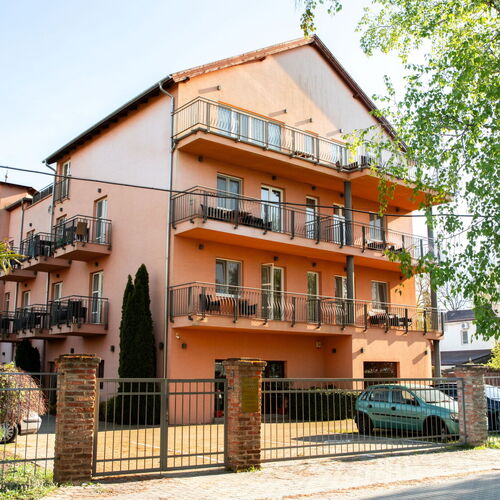 La Riva Hotel