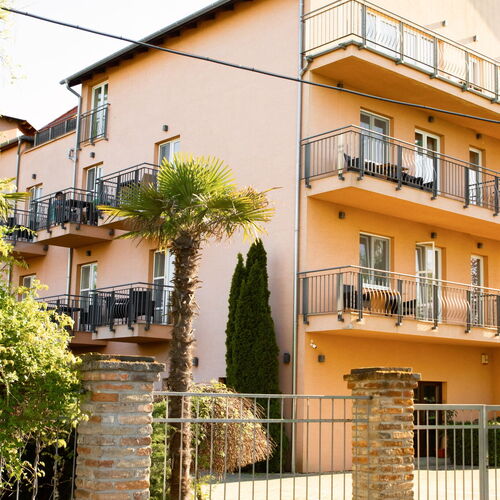 La Riva Hotel