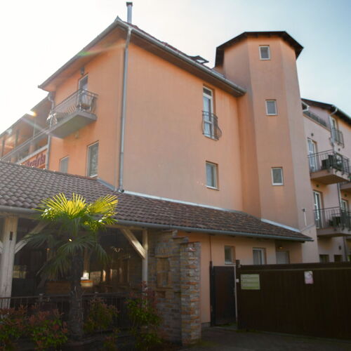 La Riva Hotel