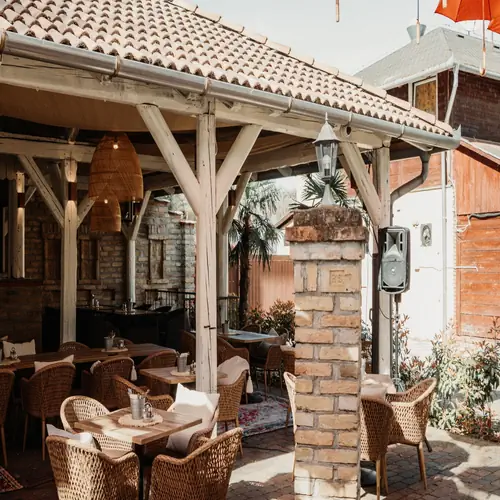 La Riva Hotel &Eacute;tterem