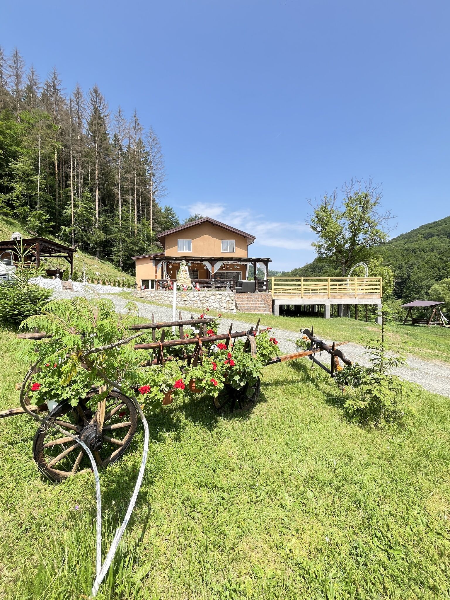 Pensiunea Aventurin Căzănești