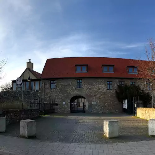 Huszárvár Hotel Kastélyszálló Szerenc 002 kép