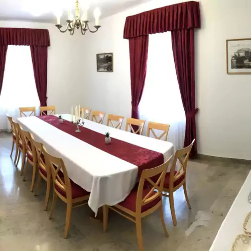 Huszárvár Hotel Kastélyszálló Szerenc 003 kép