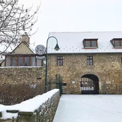 Huszárvár Hotel Kastélyszálló Szerenc 011 kép