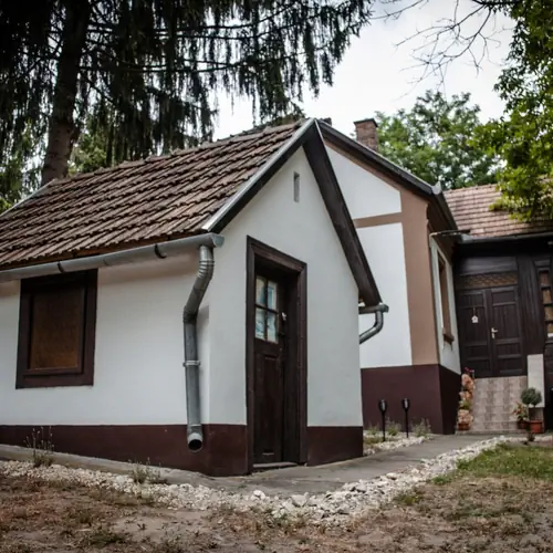 Bej&aacute;rathoz vezető &uacute;t 