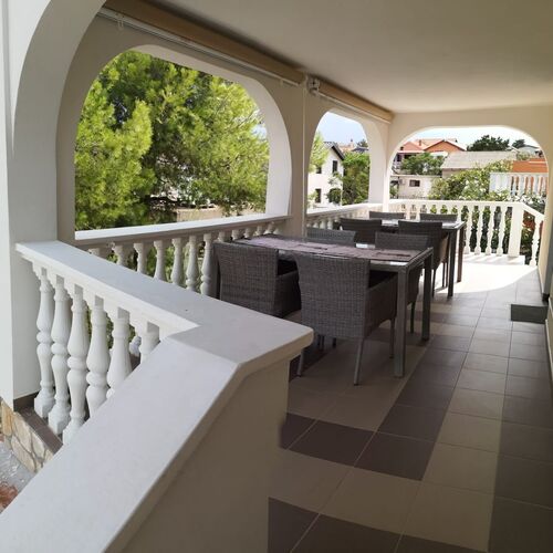 Apartmani Kusak Vir  2