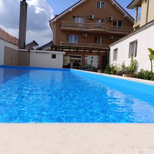 Pensiunea Lari Băile 1 Mai