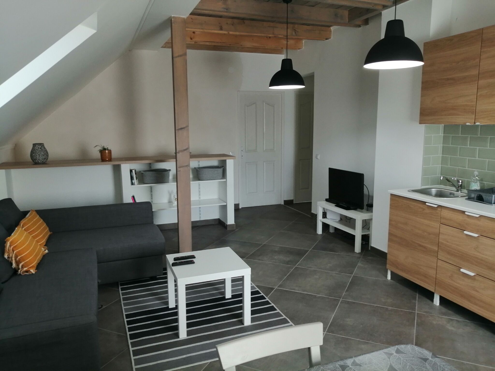Tulipánfa Apartman Balatonszárszó