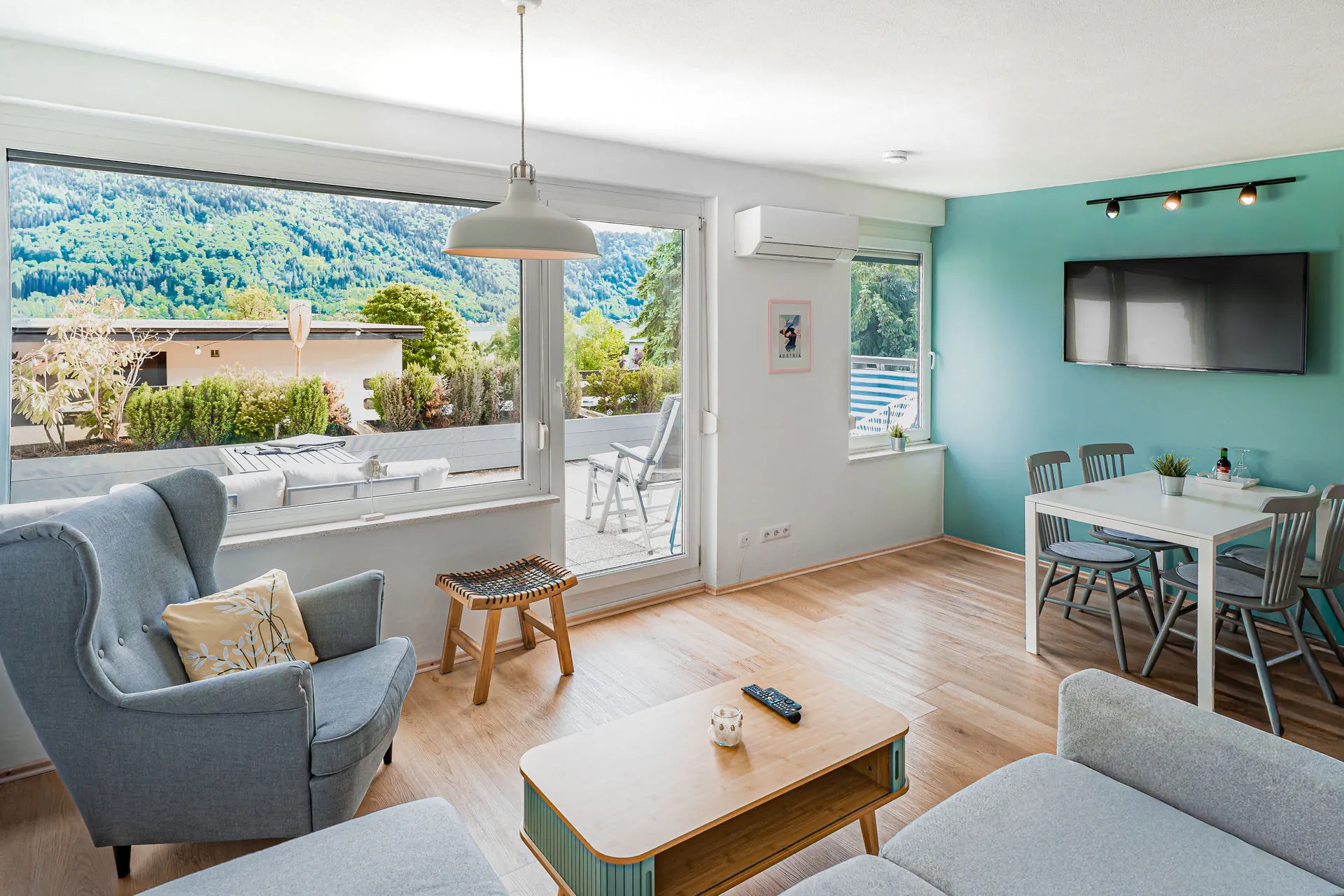 MOOKI Lake Apartment