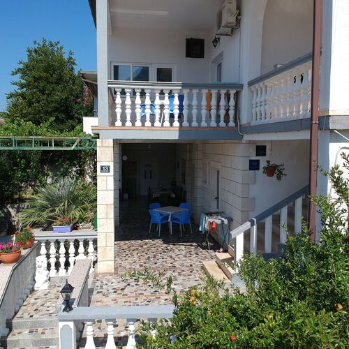Apartments Ostrog Zaostrog  2