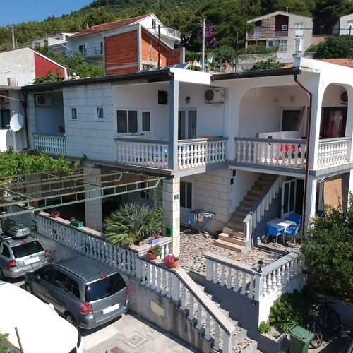 Apartments Ostrog Zaostrog  4
