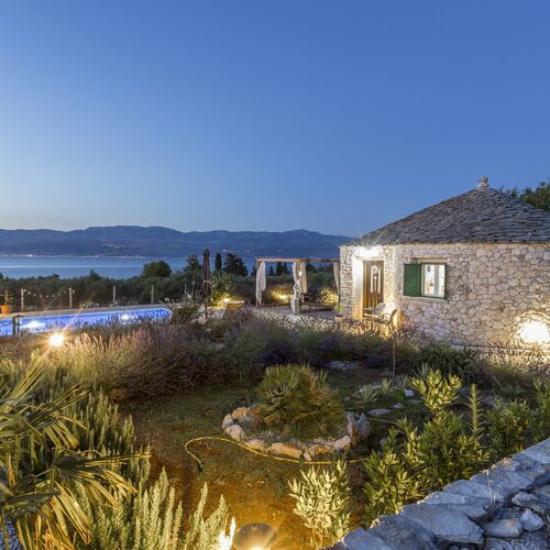 House Magical Island Mirca