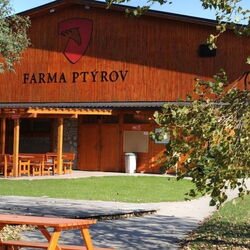 Farma Ptýrov