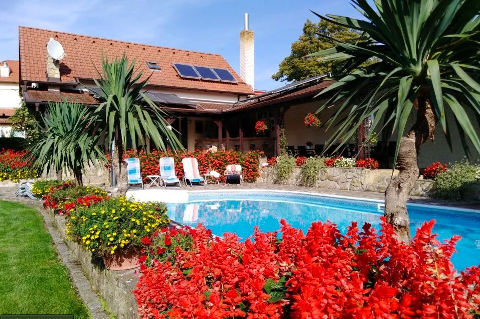 Apartments Royal Garden Šumná