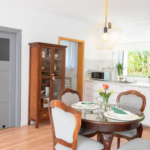 salon z aneksem i jadalnią