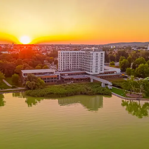Hotel Helikon K&uuml;lső