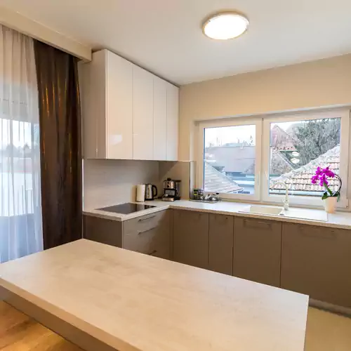 Thermal Lux Weninger Apartman Kiskunhala 017 kép