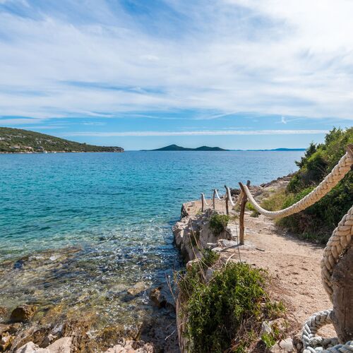 House Island Harbour Tkon  2
