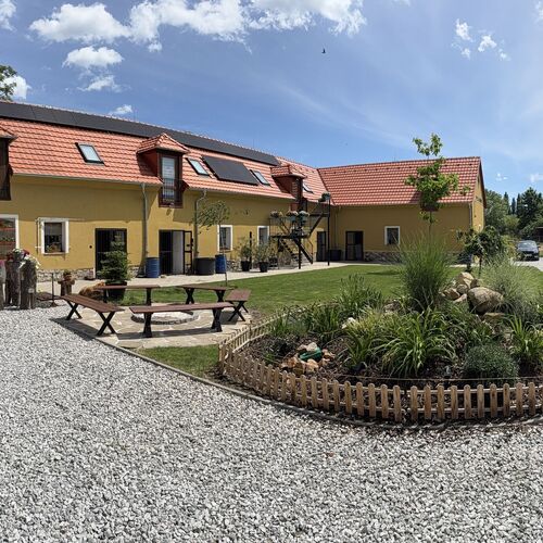 Statek Bezdědice Hostomice