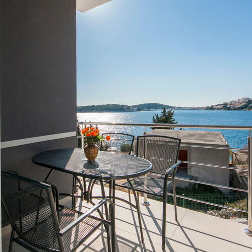 Apartman Rogoznica - CDJ851  2