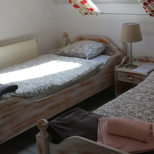 K&eacute;t&aacute;gyas szoba 5