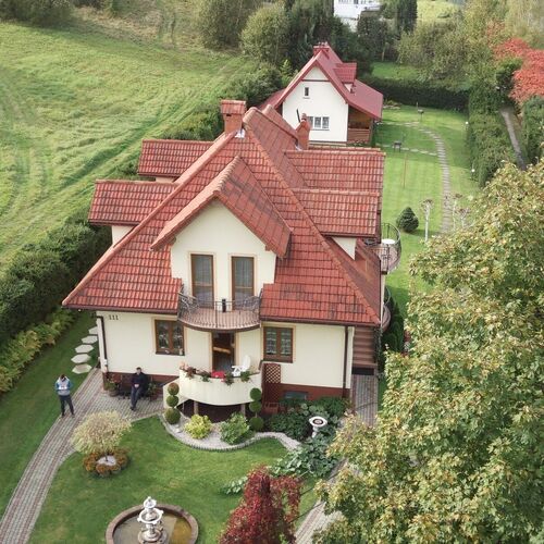 Bieszczady 111 domki i pokoje 