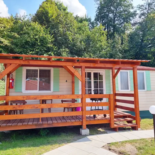 Apartmanh&aacute;z 1