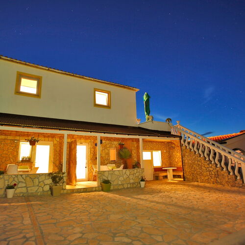Apartmanok A Tenger Mellett Vir - 18451  2